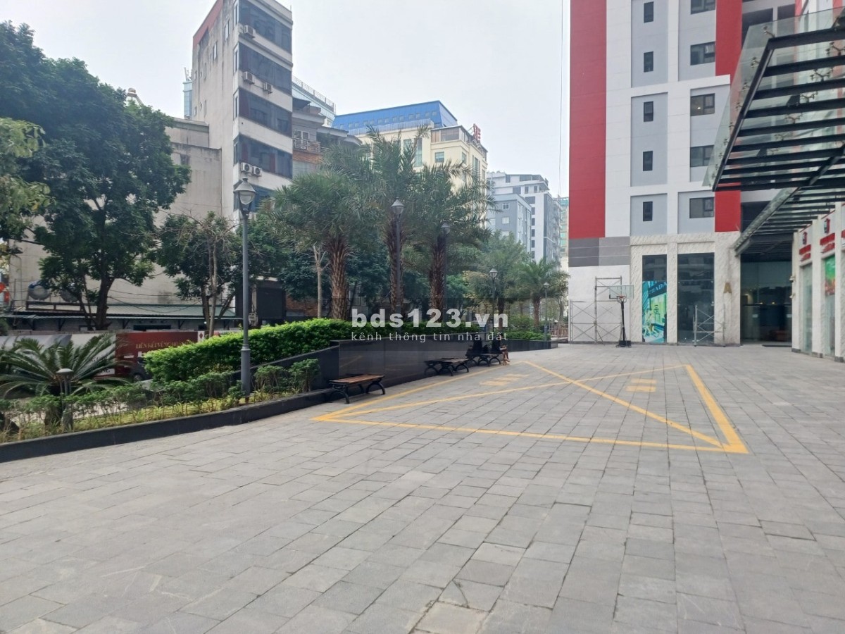 Paragon Cầu Giấy. Vàng trong vàng. Trả: 2,1 tỷ ở ngay. ~100m2. Góc. 18th lãi 0%. Cho thuê: ~25tr/th