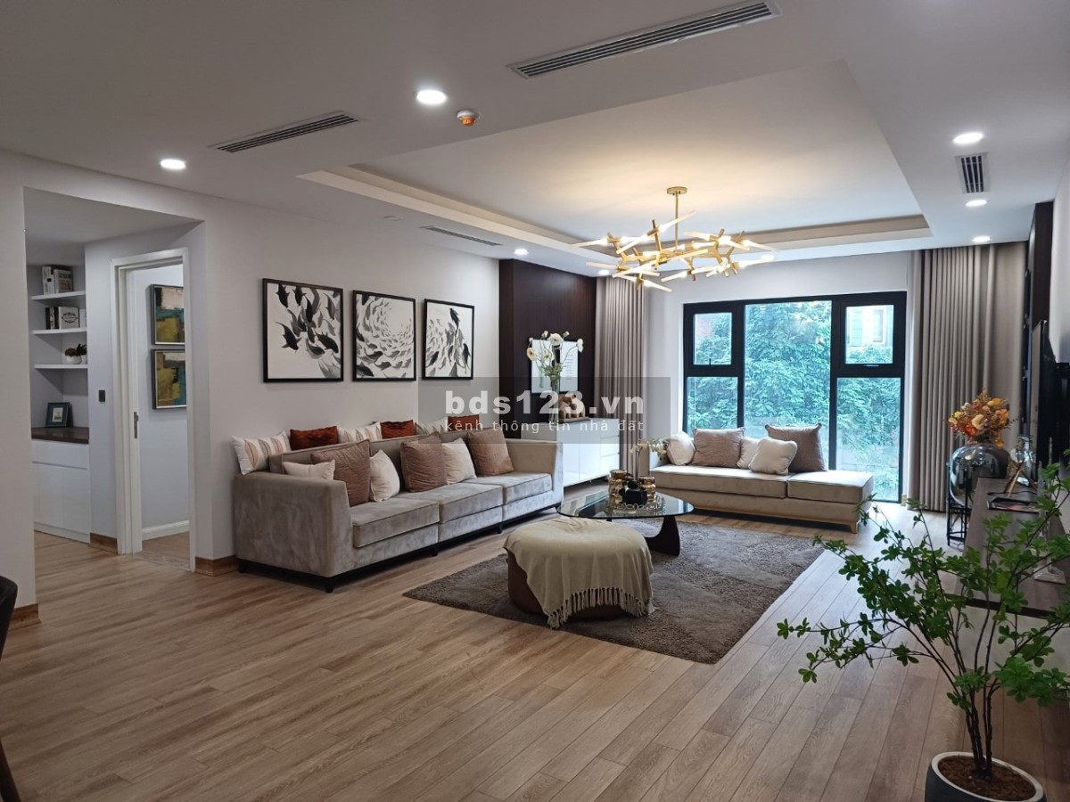 Paragon Cầu Giấy. Vàng trong vàng. Trả: 2,1 tỷ ở ngay. ~100m2. Góc. 18th lãi 0%. Cho thuê: ~25tr/th