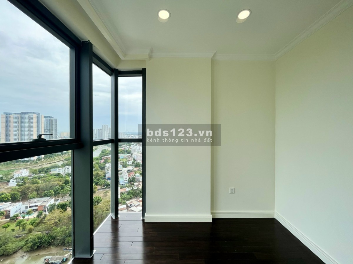 Căn hộ Duplex, gần TTTM Vincom Thủ Đức, diện tích 160M2 + Chổ đậu oto, giá 6.5 tỷ