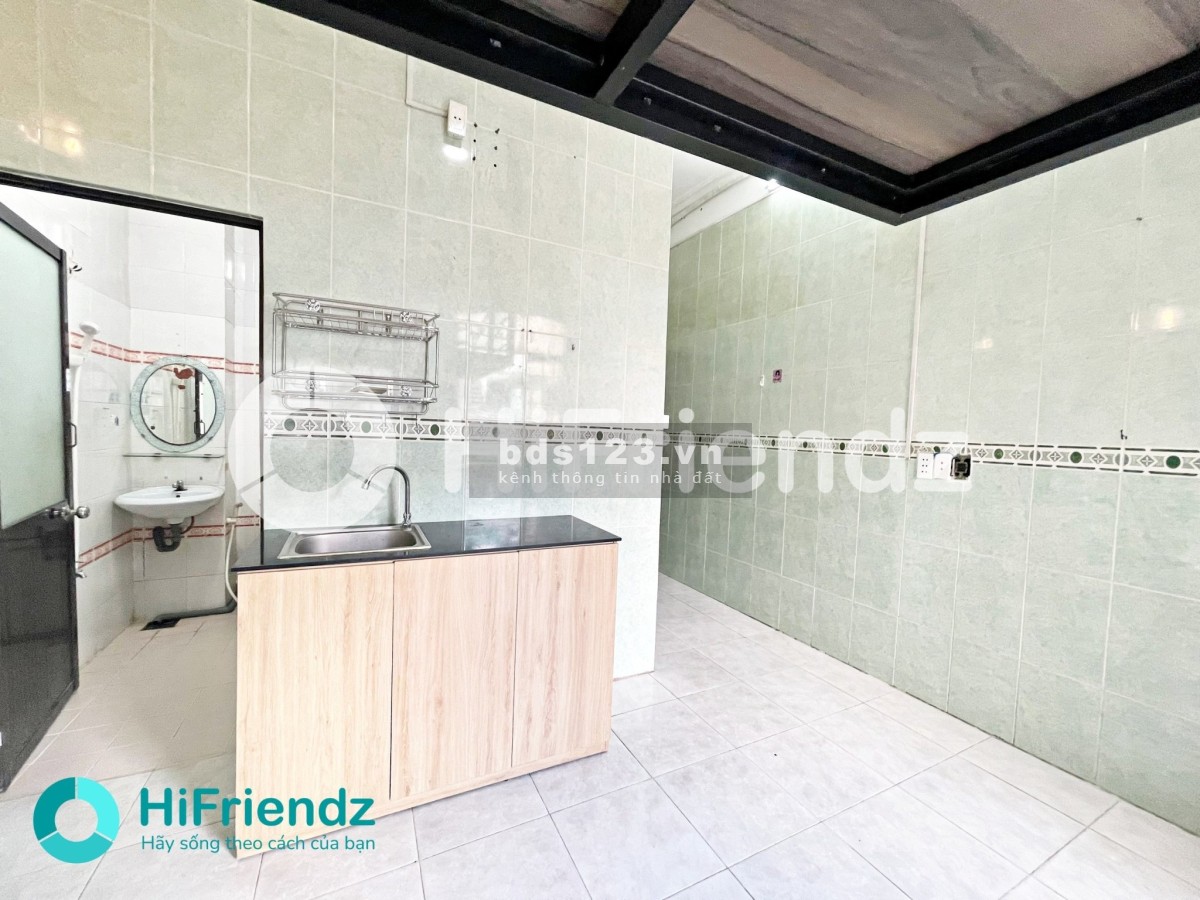 Phòng trọ 25m2 Quận 6, có ban công + Cửa sổ lớn thoáng mát