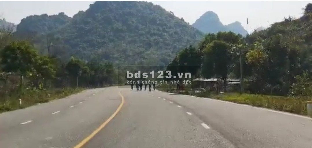 Bán nhanh đất thành phố Hòa Bình chỉ 6,x triệu/m2