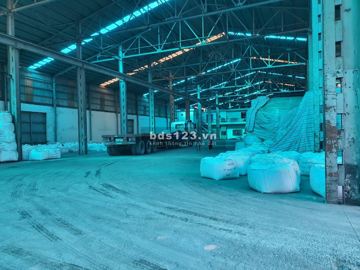 Cho thuê kho nằm trong tổng kho diện tích 2000m2 - 5000m2 Xa Lộ Hà Nội, Trường Thọ, Quận Thủ Đức