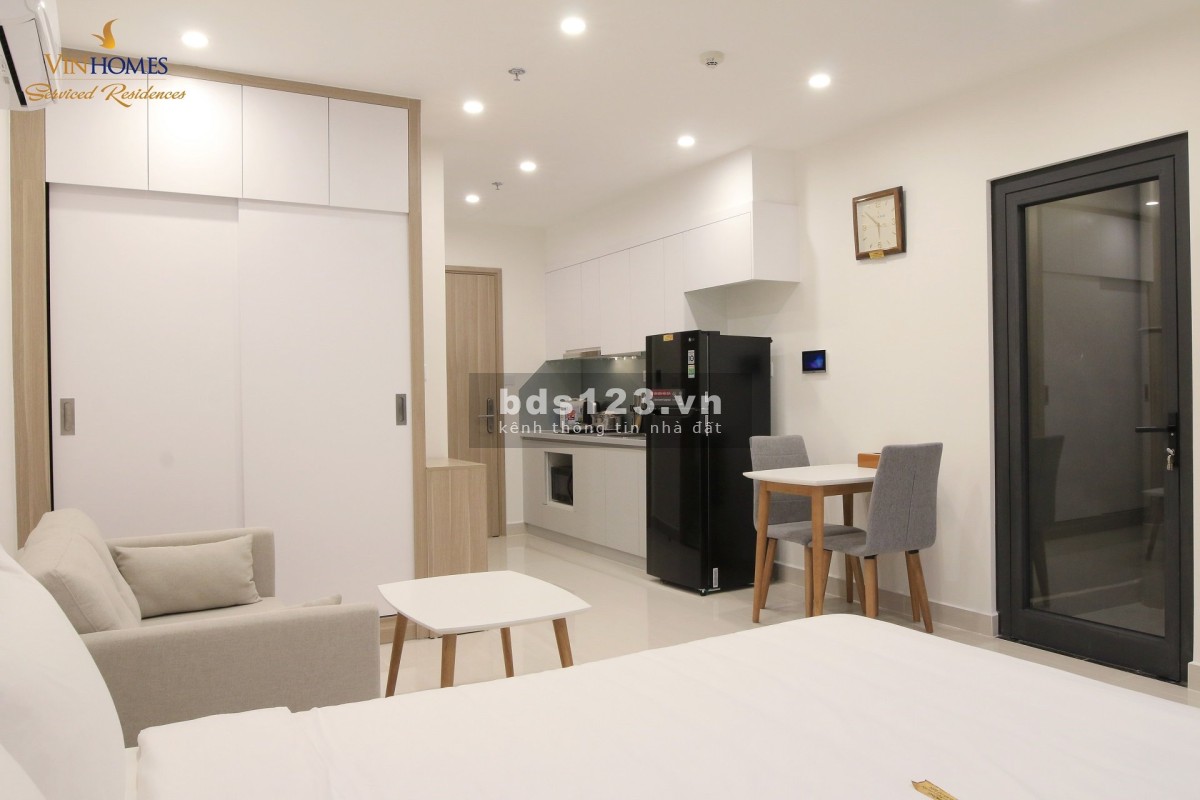 Chính chủ bán nhanh Studio full đồ 31m 1,760 tỷ BP Vinhomes Smart City