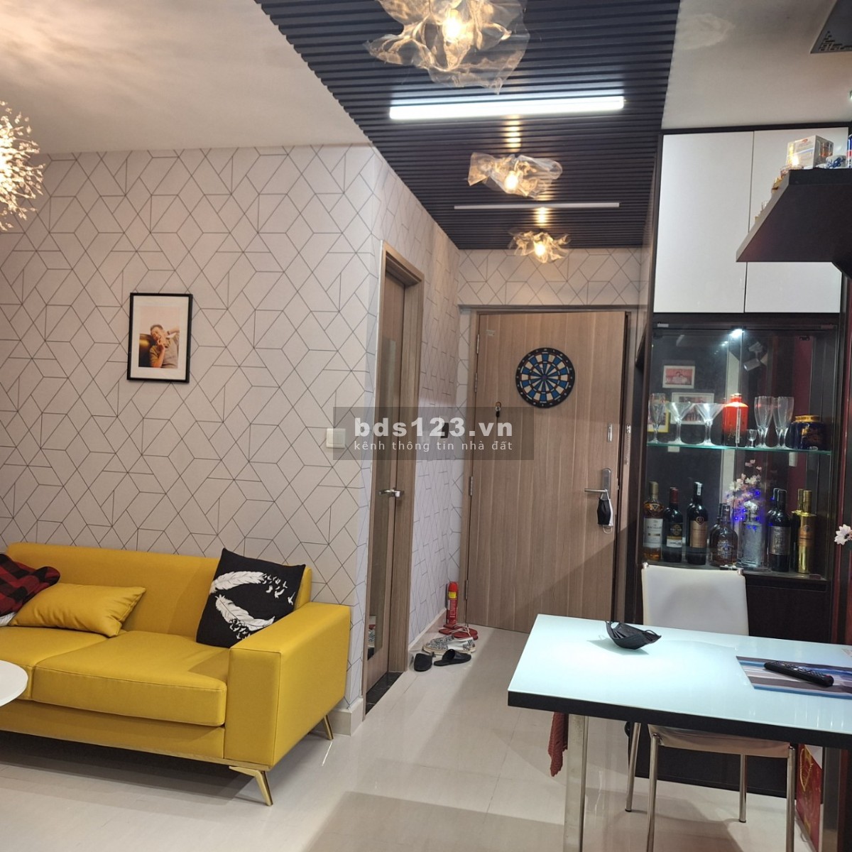 Chính chủ bán Studio full đồ 31m Đông Nam view bể bơi Vinhomes Smart 1.750 tỷ BP