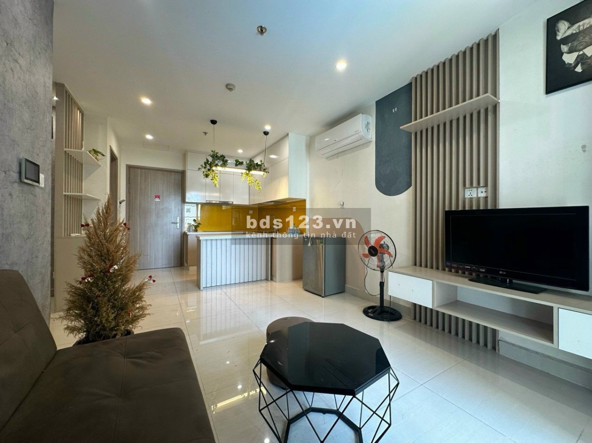 Cho thuê căn hộ 1PN+1 trực diện hồ bơi Đông Nam Full nội thất chỉ 7 triệu/tháng