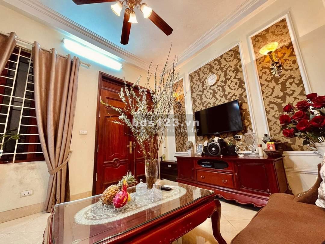 Bán nhà Yên Nghĩa, Hà Đông, Dt 40m2, 5 tầng, nhà đẹp ở ngay, gần kdt Đô Nghĩa giá 3 tỷ 6.