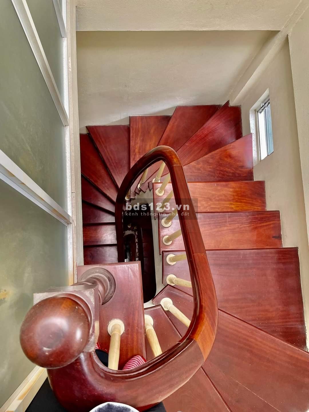 Bán nhà Yên Nghĩa, Hà Đông, Dt 40m2, 5 tầng, nhà đẹp ở ngay, gần kdt Đô Nghĩa giá 3 tỷ 6.