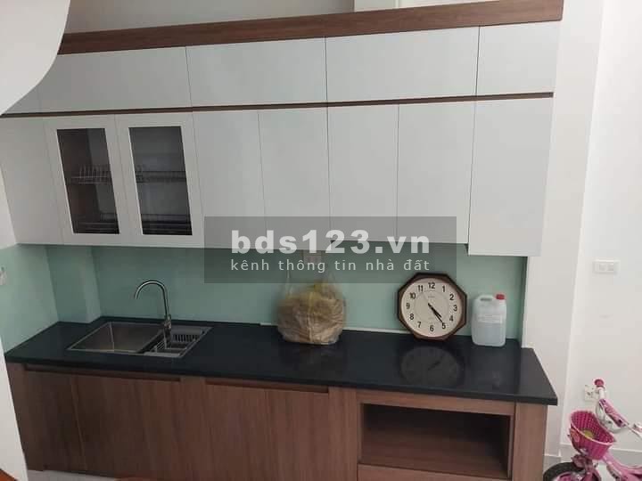 Hoàng Hoa Thám, Nhà mới ở thích, Ngay sát phố, 40m2x5T 5.9 tỷ