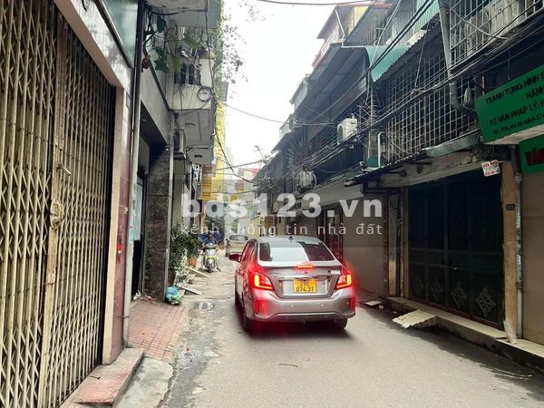 Nhà Ngõ gần hồ Phương Mai Đống Đa - Kinh doanh cực tốt 44m2 x 5 Tầng, MT 4m, Gia: 11.5 tỷ.