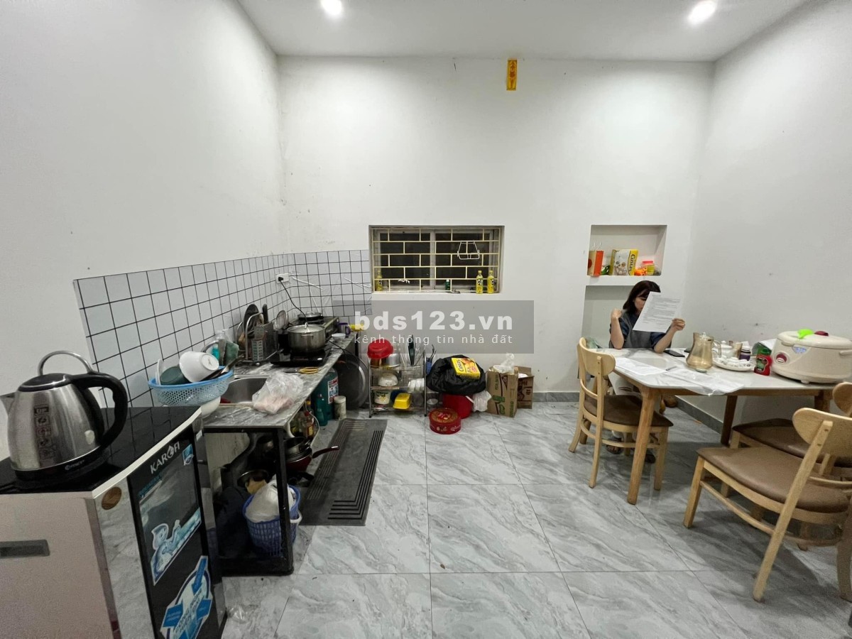 Nhà Ngõ gần hồ Phương Mai Đống Đa - Kinh doanh cực tốt 44m2 x 5 Tầng, MT 4m, Gia: 11.5 tỷ.