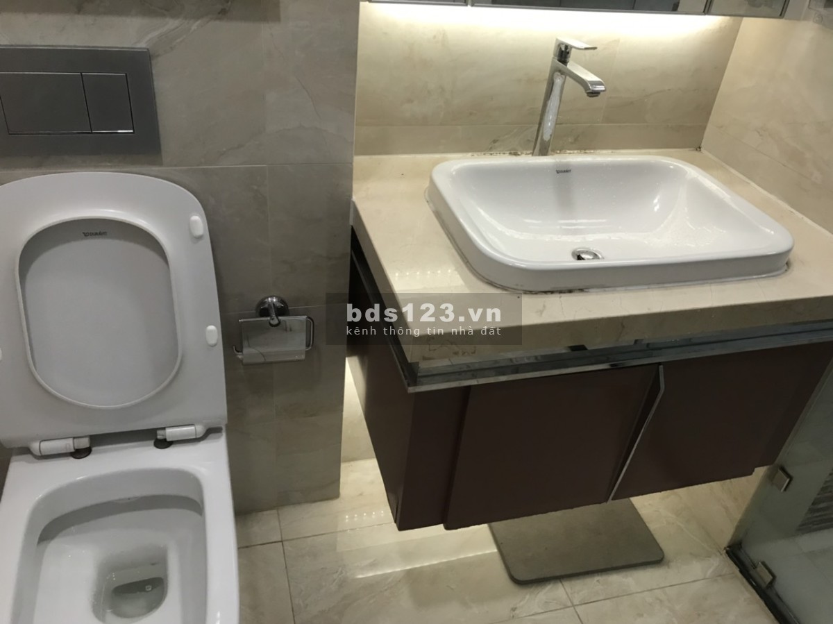 Căn hộ 3PN 118m2 sổ hồng lâu dài, view sông Sài Gòn cần bán gấp 18 tỷ bao hết 100% 0906322053 Linh