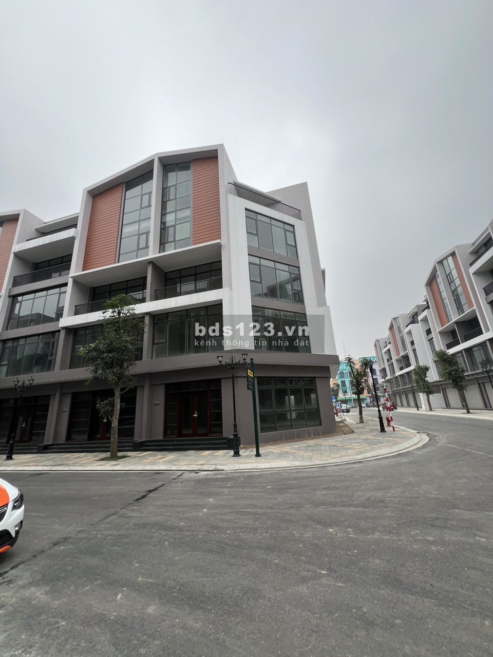 Mua căn này quá rẻ: Liền kề PB20 sát 50 tòa chung cư, cạnh Mega Vinhomes OCP3 giá 8,x tỷ