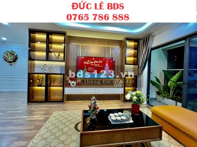 Bán căn hộ Golden Palace - C3 Lê Văn Lương, 3PN, 2WC