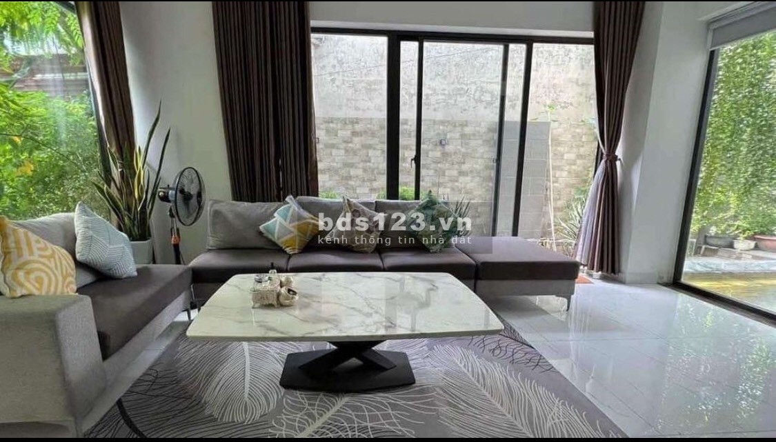 Biệt thự sân vườn 4 phòng ngu gần An Dương Vương, đi bộ sông Hàn 5p