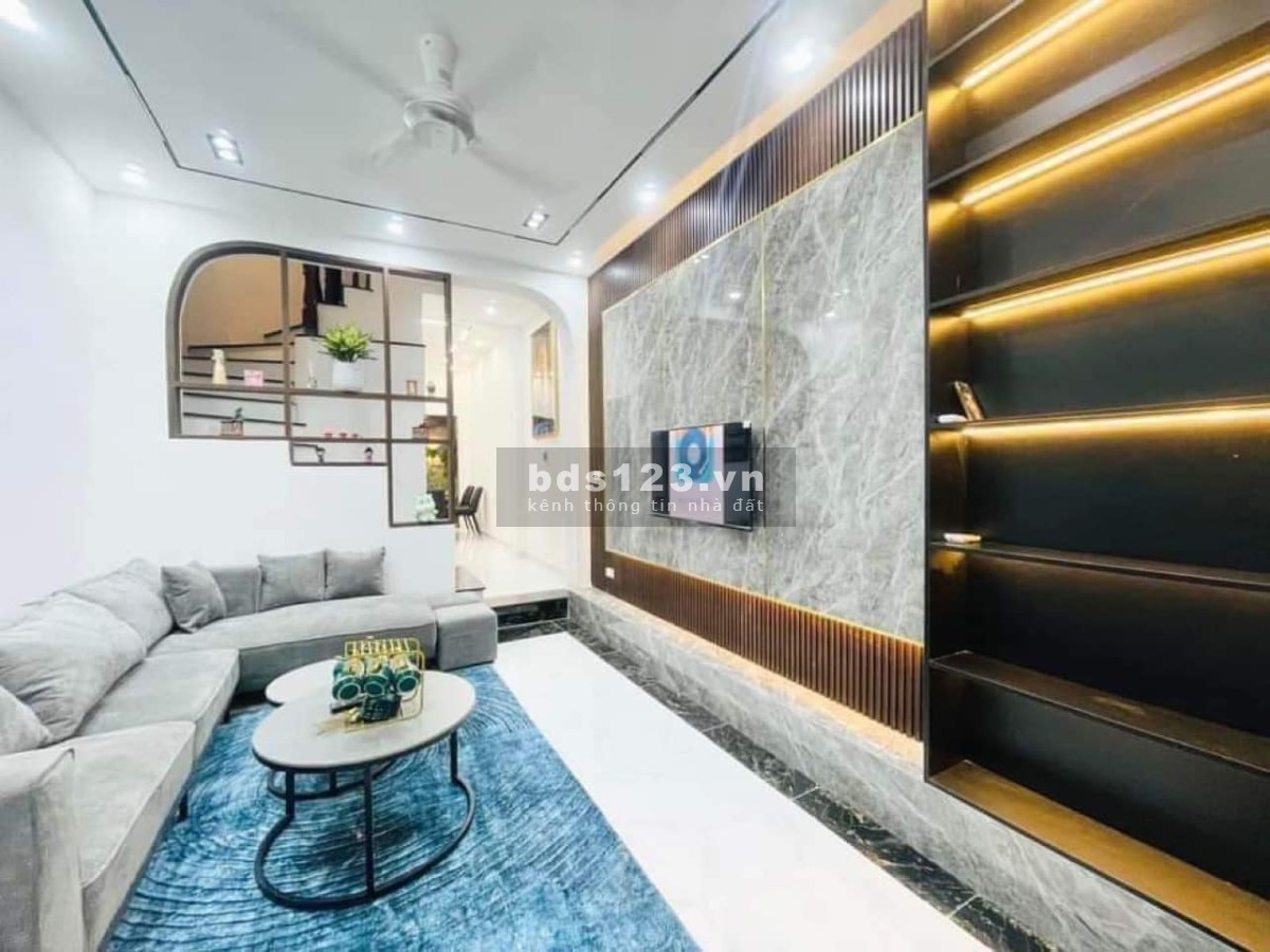 Trung tâm Hào Nam, Đống Đa 44m2 x 4 Tang, mặt tiền 6m.Gía hot 8.6 tỷ cực hiếm