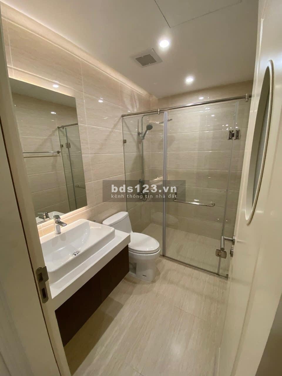 Hot hot hot!!!! - CHCC Imperia C2 có giá 5.3 tỷ - 2PN - Bán nhanh trong tháng
