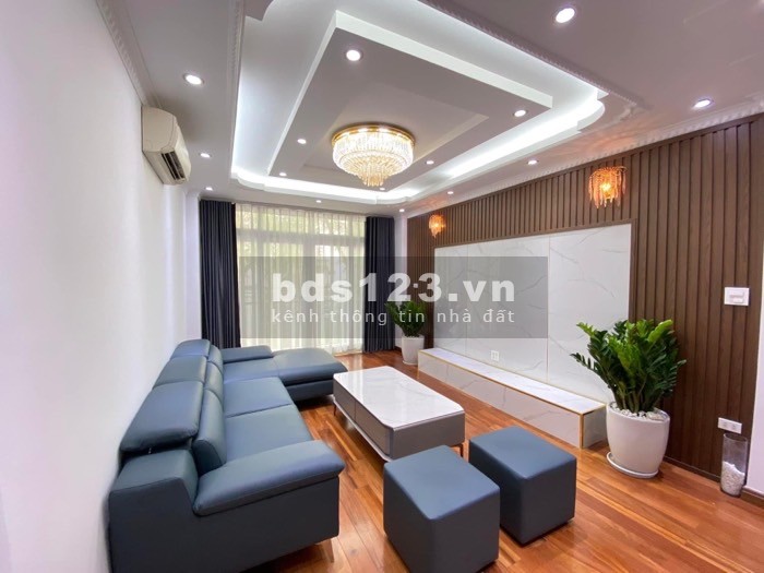 Bán nhà gần Đại học Ngoại thương, mặt phố, ô chờ thang máy, nở hậu, 65Mx6T, nhỉnh 18 tỷ