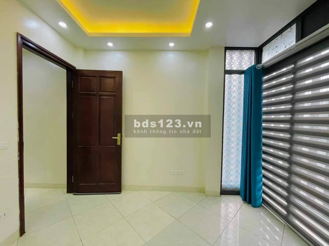 Hàng hiếm, nhà mới xây 5 tầng Yên Nghĩa. Diện tích 40m, giá hơn 3 tỷ