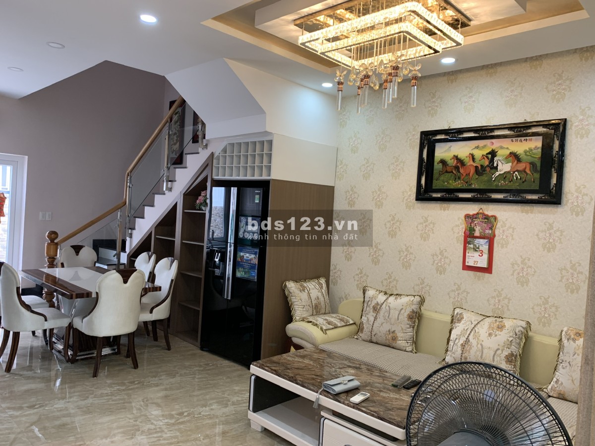 Chính Chủ Gửi bán nhà Phố Mega Village Khang Điền ban gấp 6,5 tỷ