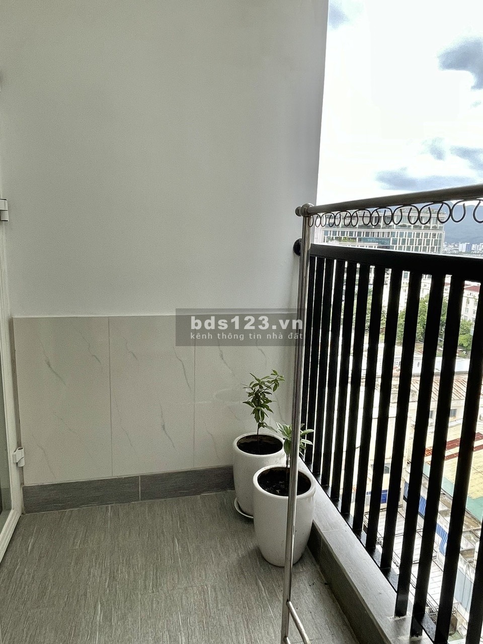 Cho thuê căn hộ Fhome 2 phòng ngủ, view sông