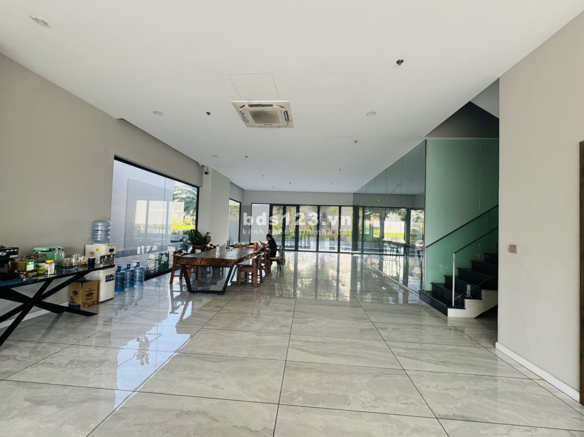 Cho thuê shophouse lakeview sala 10.000$ Sử dụng 900m2