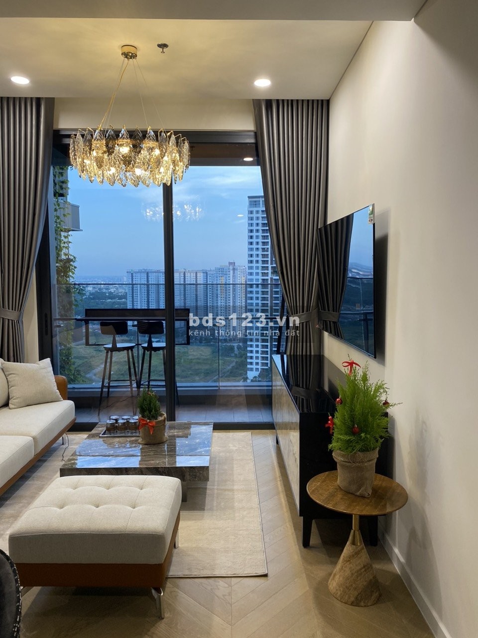 Chẳng cần lo nghĩ nhiều vào là ở thôi – Lumiere 2PN, 33 triệu