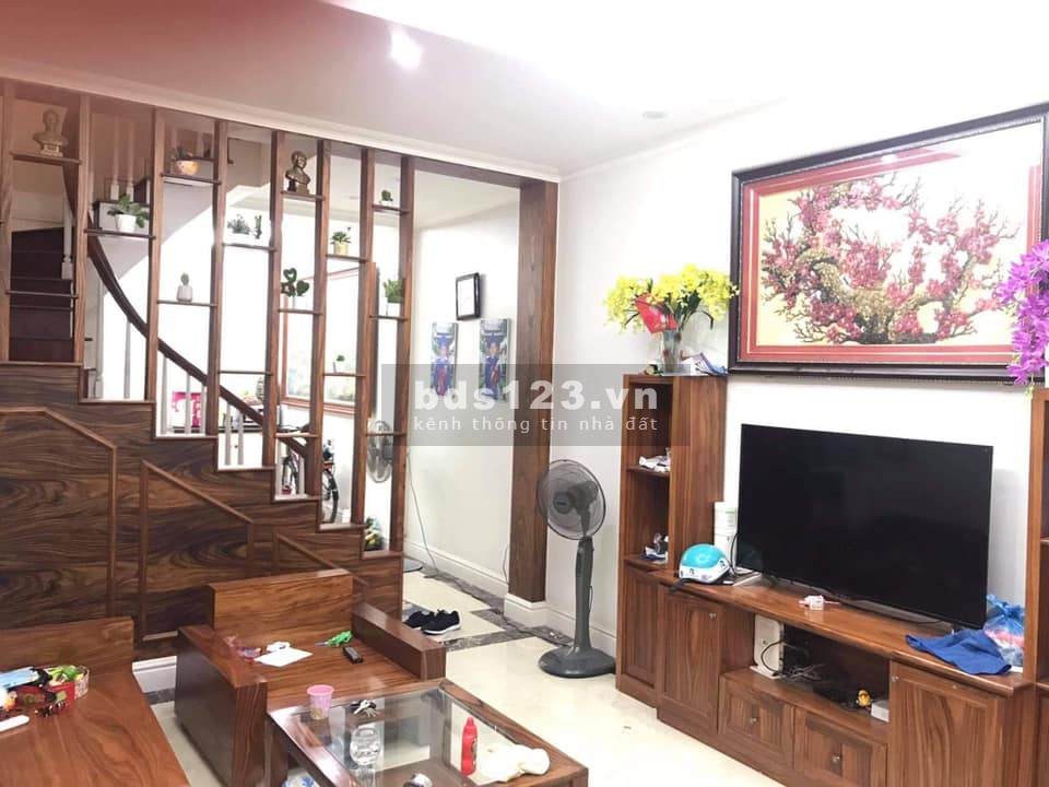 Bán nhà phố Cù Chính Lan, an ninh tuyệt đối, 45m2, giá 5.4 tỷ