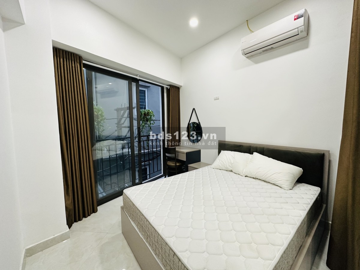 Cần bán gấp CCMN Hai Bà Trưng 90M2 MT 6M xây 7 tầng thang máy giá chỉ 14 tỷ