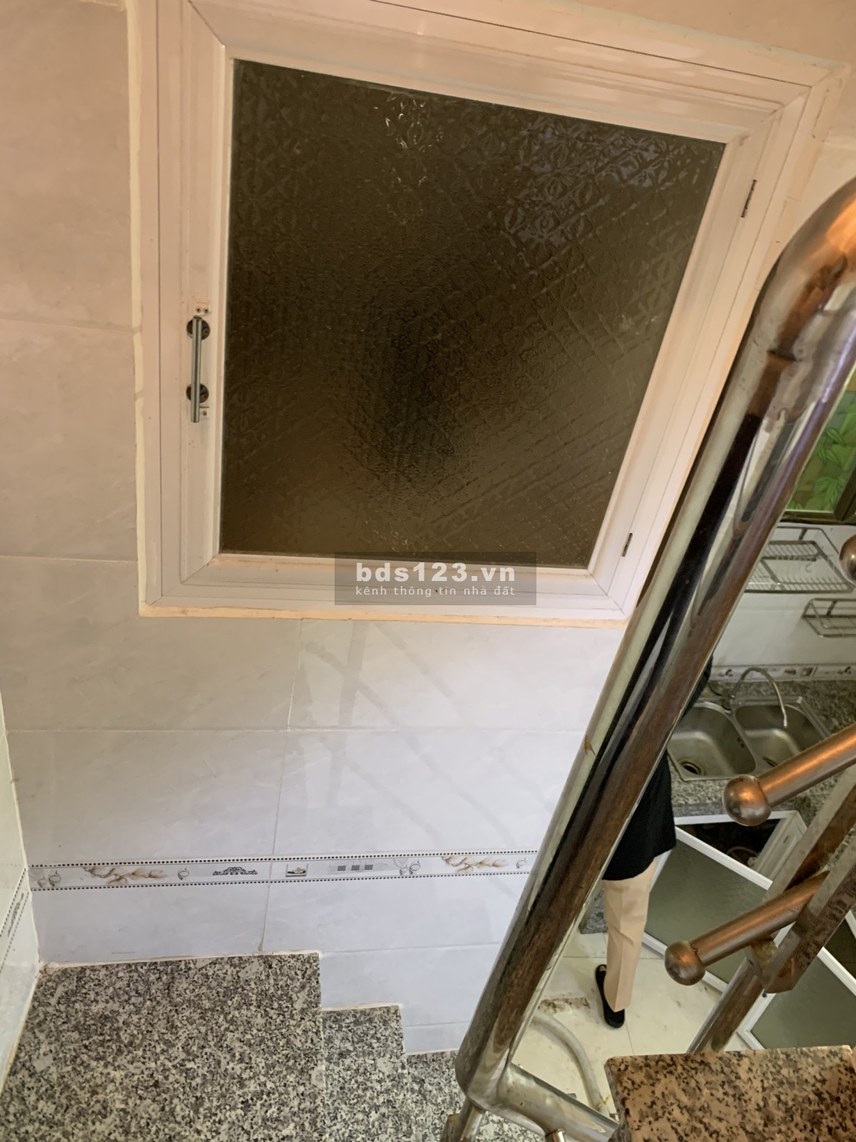 Bán ngôi nhà nhỏ, 2 phòng ngủ, 2 WC.