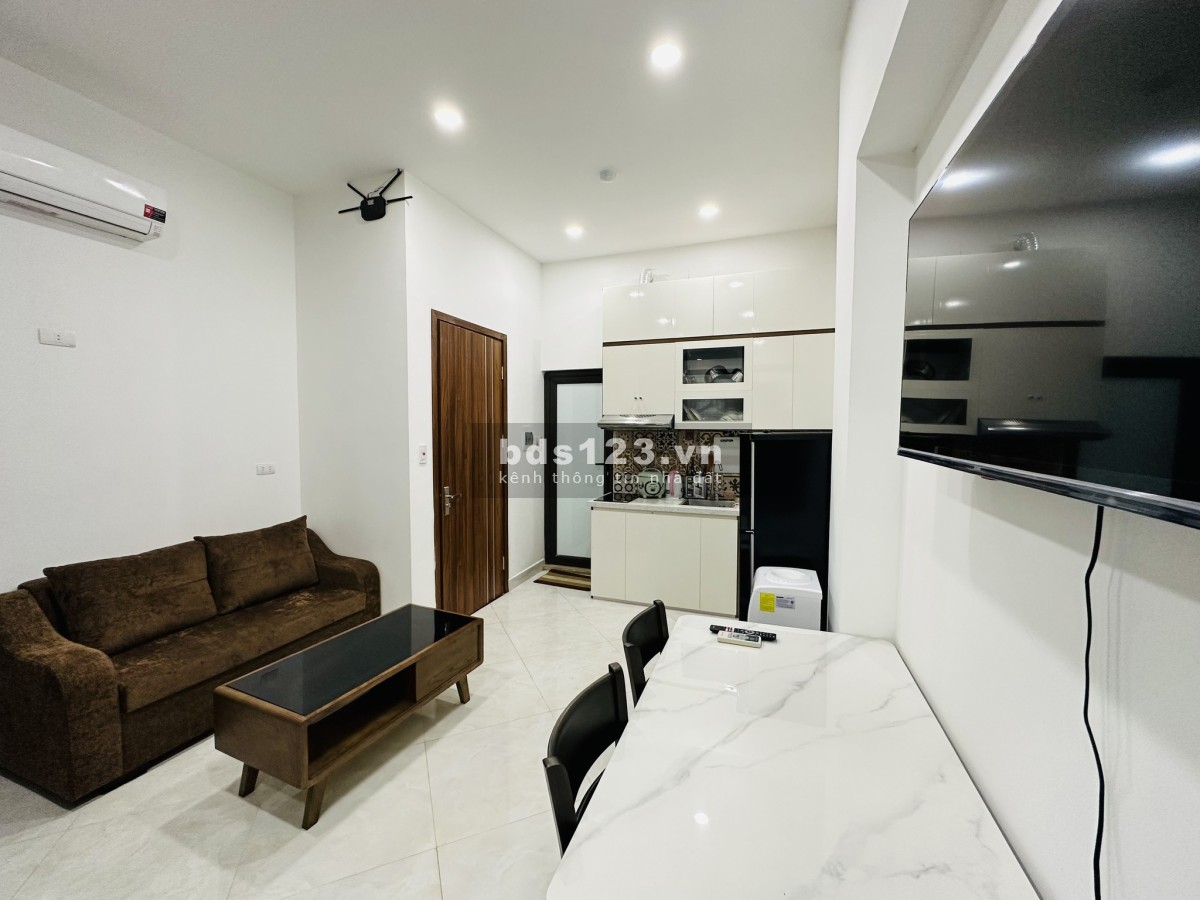 Cần bán gấp CCMN Hai Bà Trưng 90M2 MT 6M xây 7 tầng thang máy giá chỉ 14 tỷ