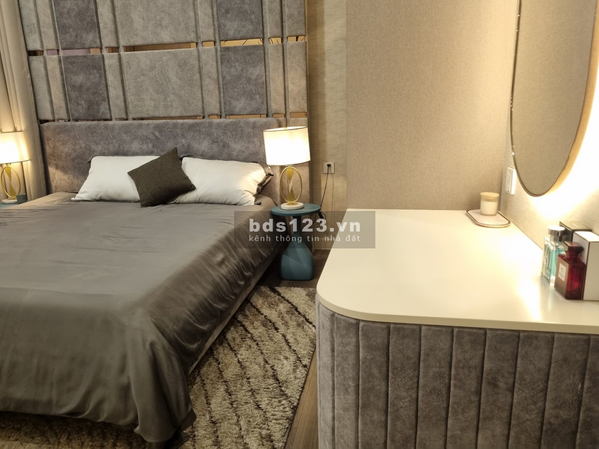 Cần bán gấp căn hộ 5 sao, chỉ 3,3 tỷ 80M2 gần Gigamall Phạm Văn Đồng
