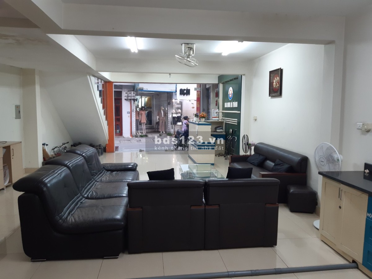 Cho thuê tầng 3, nhà số 03, phố Dương Quảng Hàm, Cầu Giấy, Hà Nội.