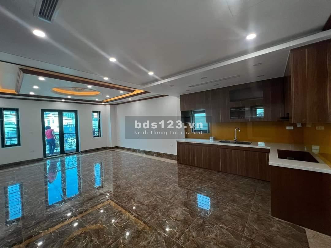 Bán nhà Phố Văn Cao, 7 tầng thang máy, vừa ở vừa làm văn phòng, 65M, MT rộng, nhỉnh 17 tỷ