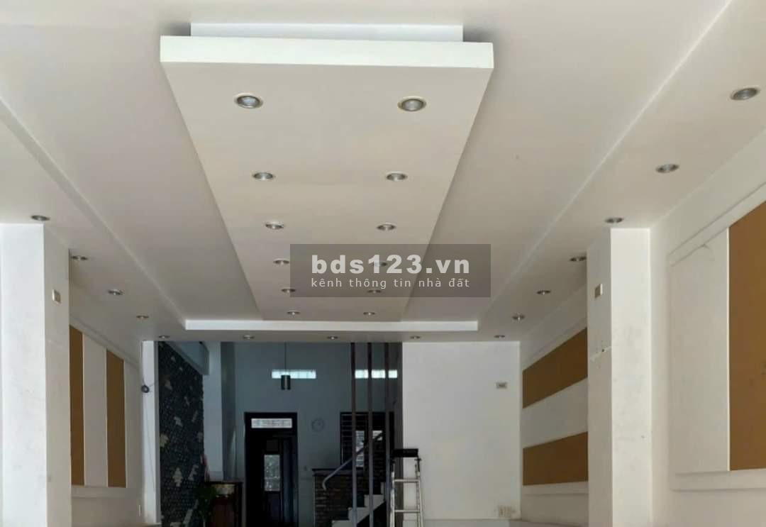 Cho thuê nhà nguyên căn mặt tiền đường Tên Lửa, Bình Trị Đông B, Bình Tân