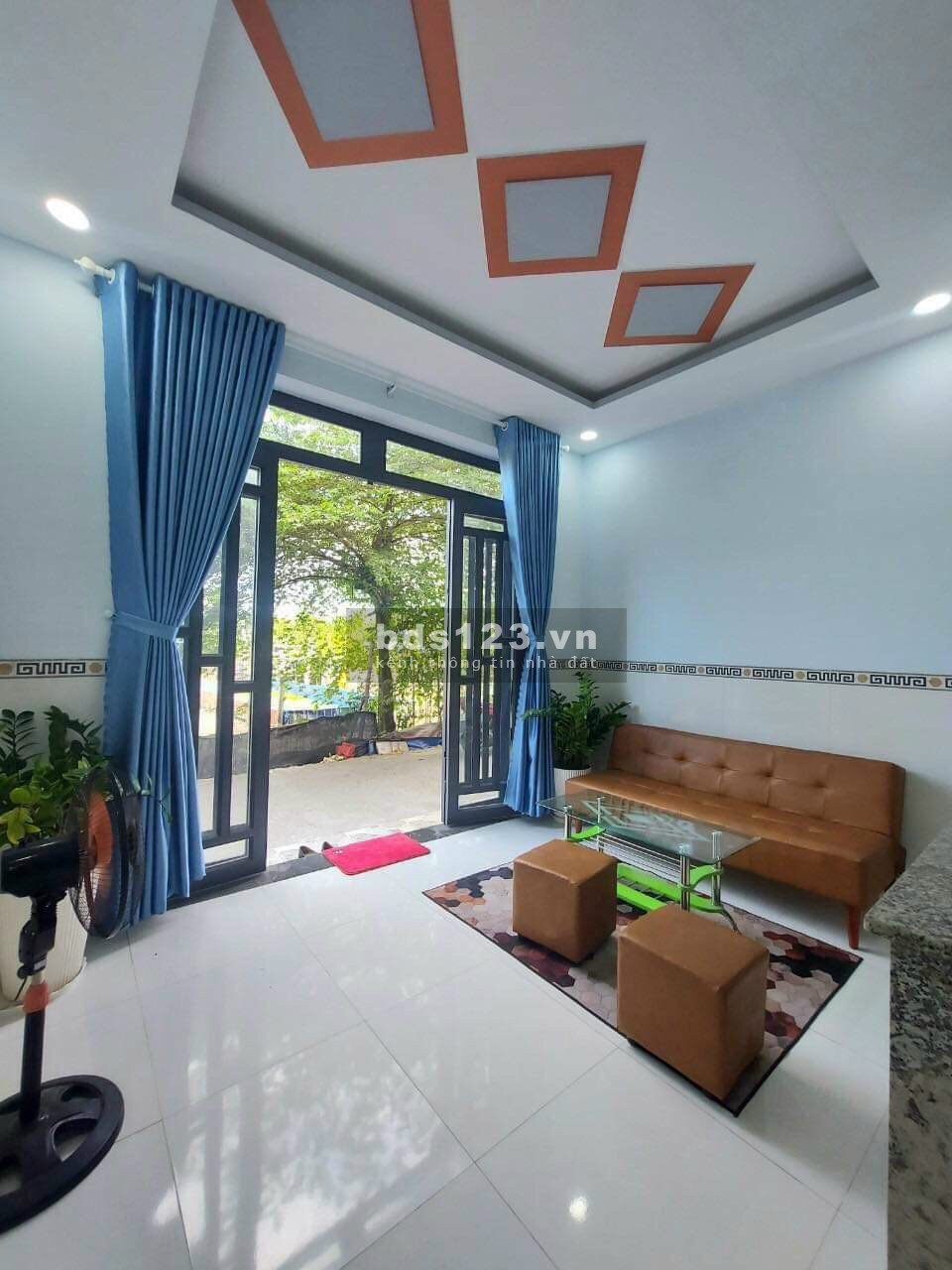 Tôi chính chủ kẹt tiền nên cần bán gấp nhà mặt tiền Huỳnh Hưu Trí Bình Chánh giá 690tr shr