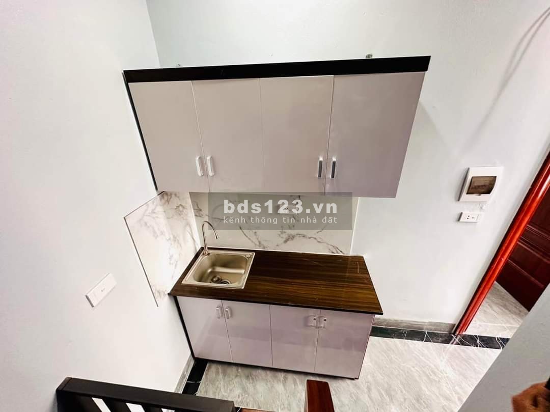 Bán nhà trung tâm Quận Bắc Từ Liêm 7 tầng mới đẹp + thang máy giá chỉ 6 tỷ đồng