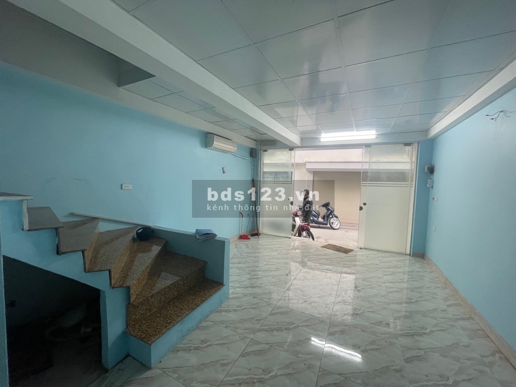 Cần bán nhà mặt phố Quang Trung, Hà Đông 45m2, 5 tầng, 18 tỷ.