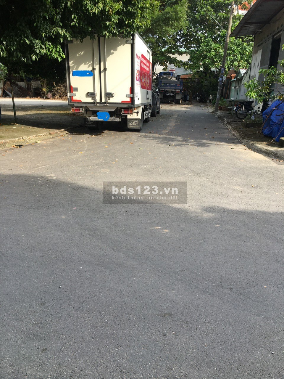 Bán nhà mới, giá 7.5 tỷ, 2 mặt tiền, đường xe tải lớn tránh nhau, có lề đường trước nhà