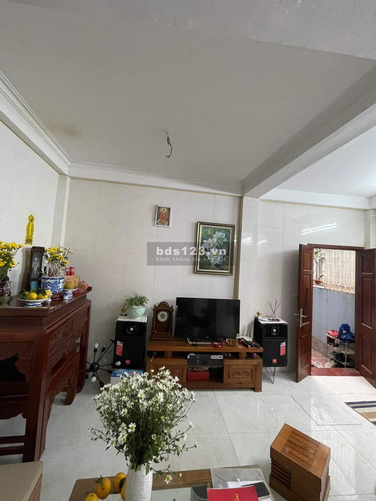 Bán nhà Mỹ Đình 43m2, mặt tiền 4.5m, ôtô đỗ cổng, chủ tự xây siêu chắc, gần chợ.