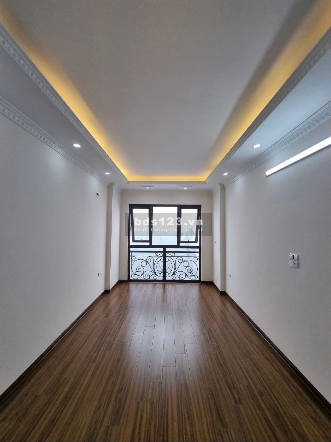 Siêu phẩm Kim Mã 30M2× 5 tầng chỉ hơn 5 tỷ - Gần phố cách ô tô 30M