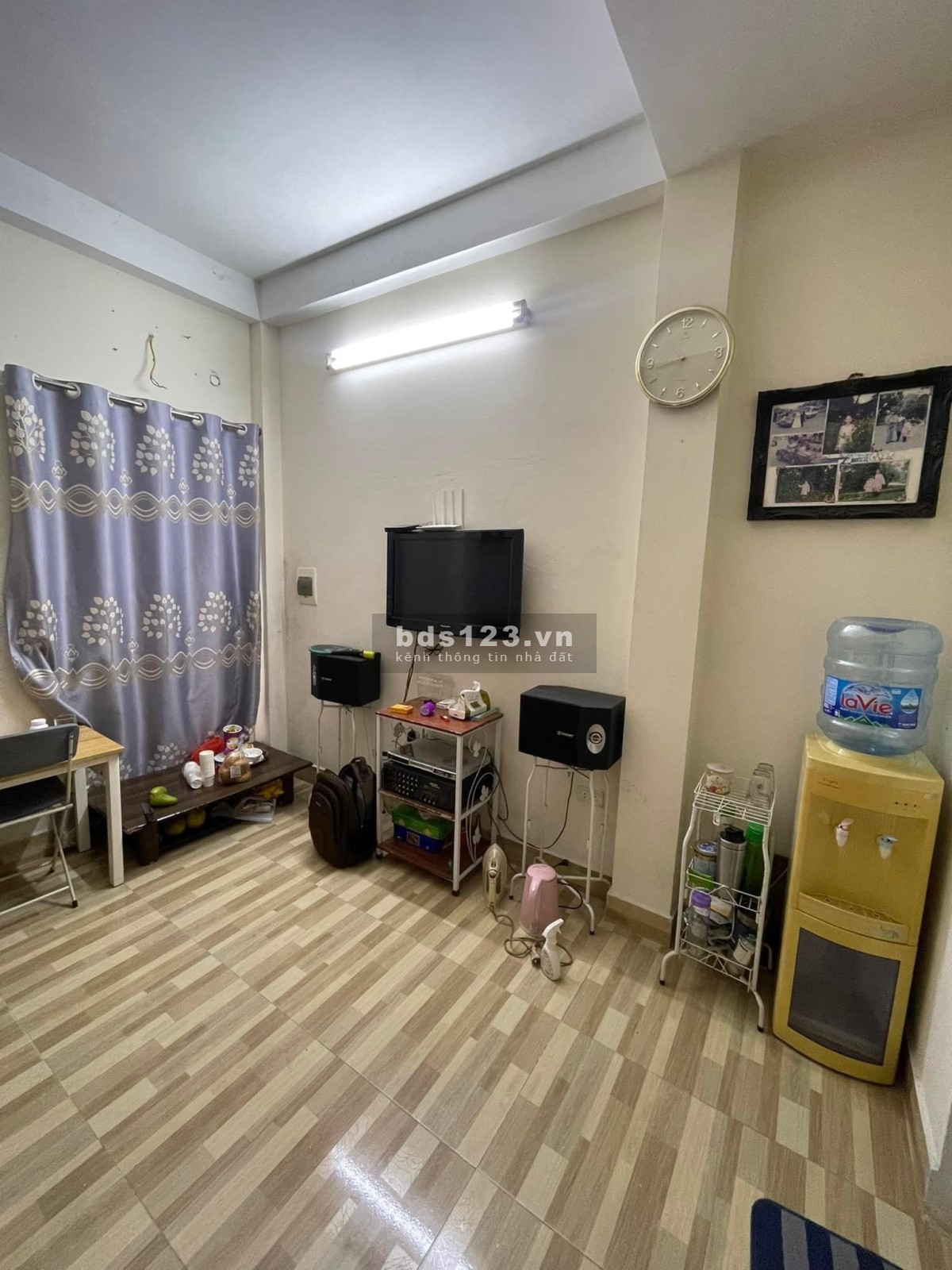 Bán nhà Mỹ Đình 43m2, mặt tiền 4.5m, ôtô đỗ cổng, chủ tự xây siêu chắc, gần chợ.