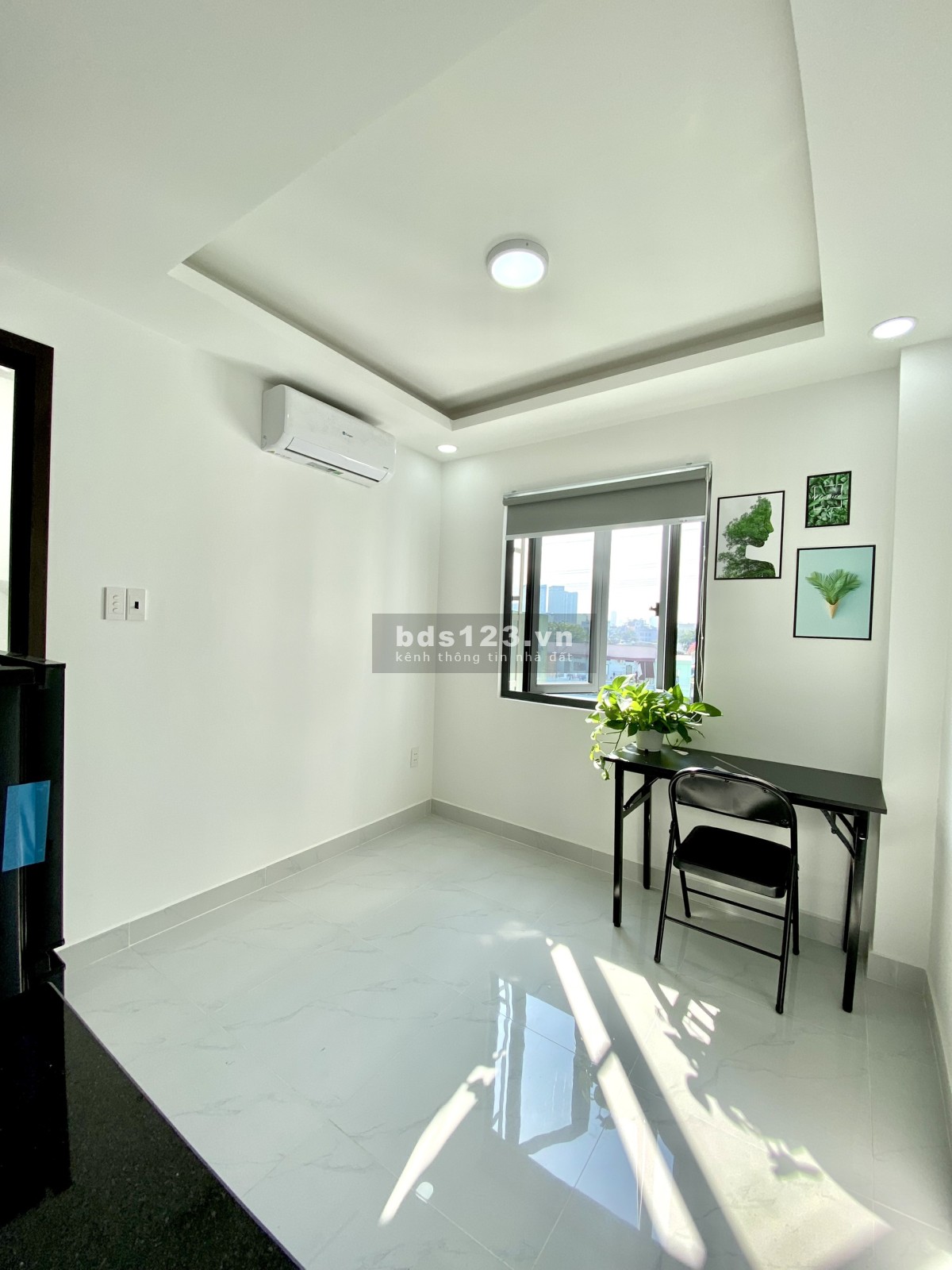 Phòng mới 100% vừa hoàn thiện. Ngay chợ Nguyễn Xí. Có thể ở ngay