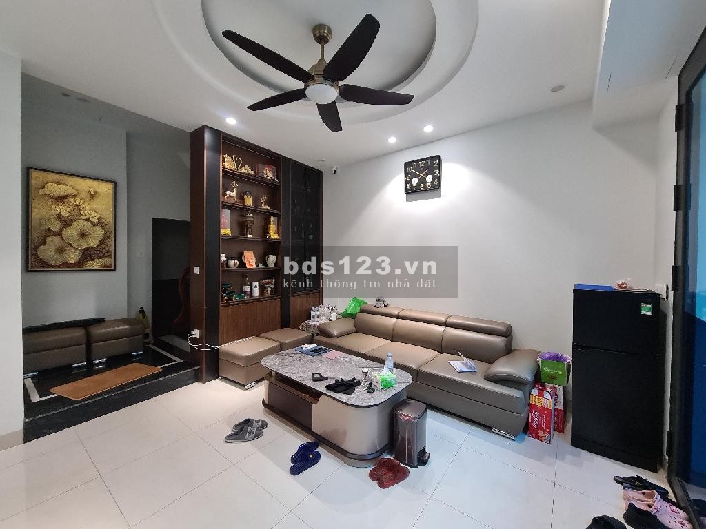 Bán nhà phố Láng Hạ, kinh doanh, ô tô vào nhà, thang máy, mt rộng, 45Mx6T, nhỉnh 14 tỷ