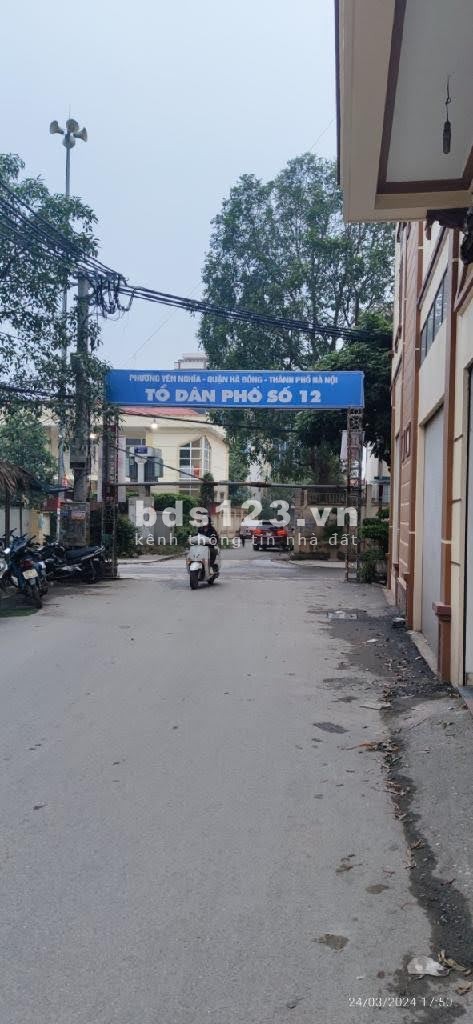 Nhà lo góc ngõ thông, kinh doanh, gara ô tô, sổ cất kẹt, 4 phòng ngủ.