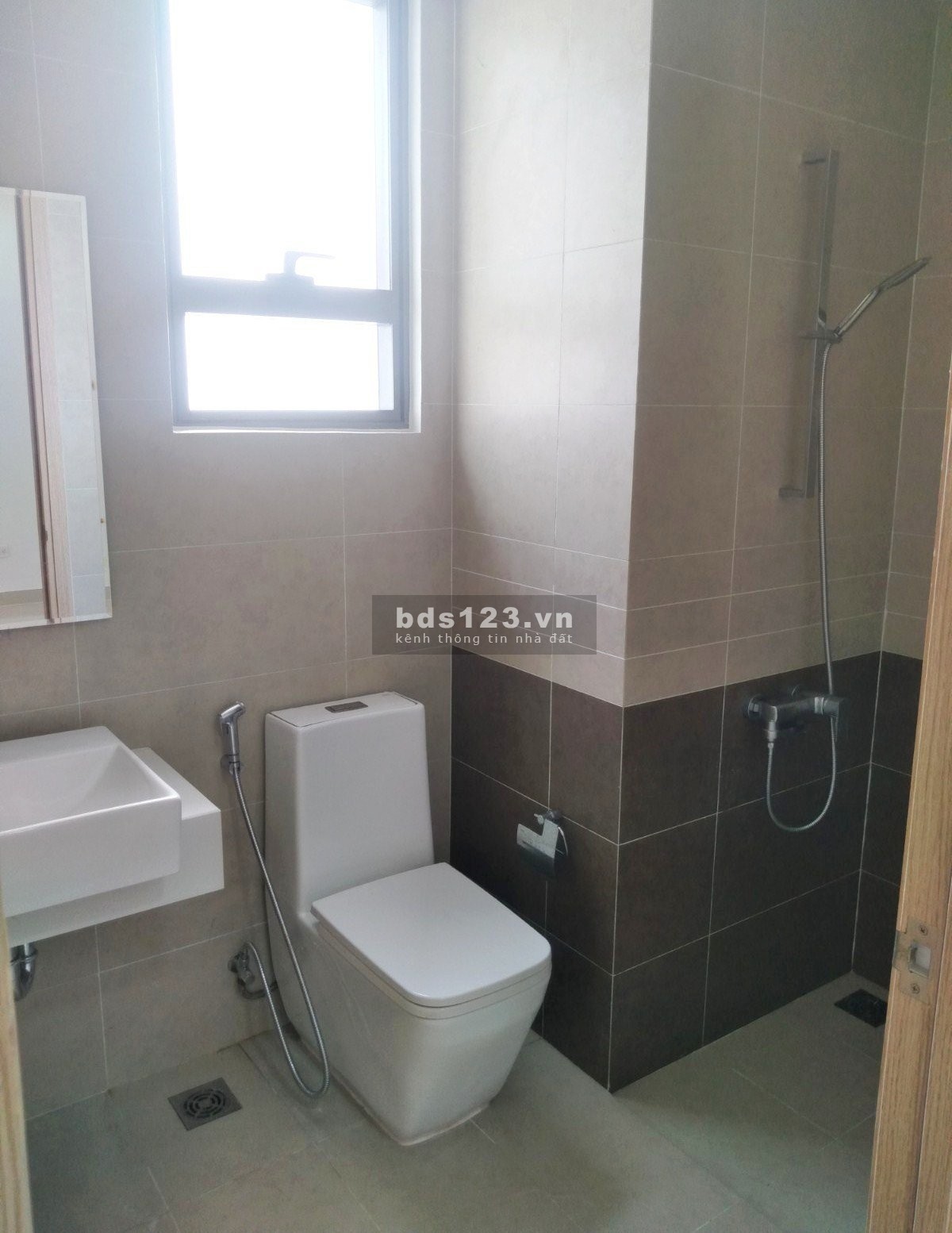 The Sun Avenue Bán căn 1PN giá rất tốt chỉ 2,4 tỷ 51m2 có sẵn nội thất