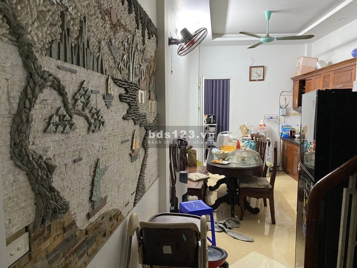 Bán nhà Phú Đô 60m2, 4 tầng, chỉ hơn 4 tỷ, nhà đẹp ở luôn, ngõ rộng, gần ô tô