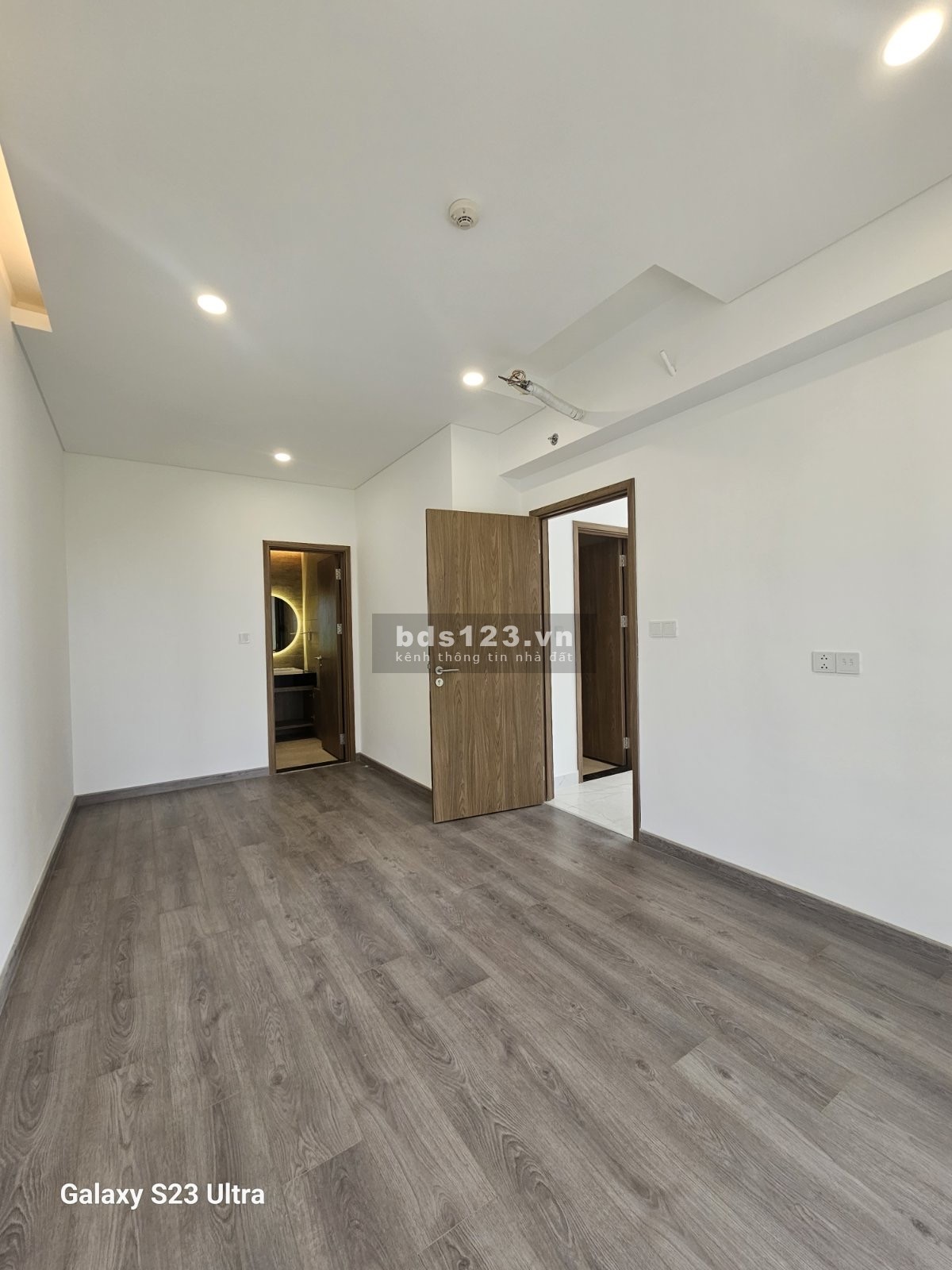 Cho thuê 2PN, 88m2, giá 16tr, ntcb, Diamond Plus Celadon Q.Tân Phú