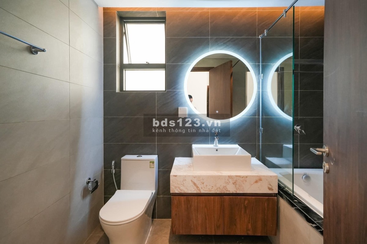 Cho thuê căn 2Pn Diamond Brilliant, 96m2, giá 16tr, bao phí quan lý
