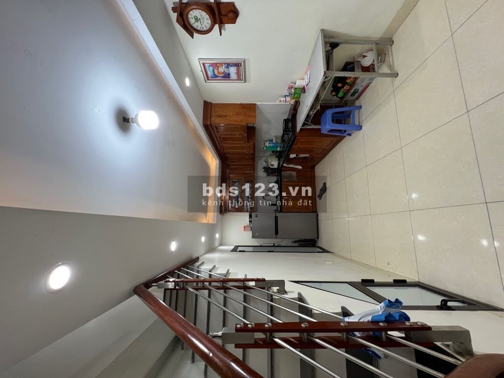 Nhà 4 tầng, còn như mới. Chỉ hơn 3 tỉ có nhà khẩu quận Hà Đông