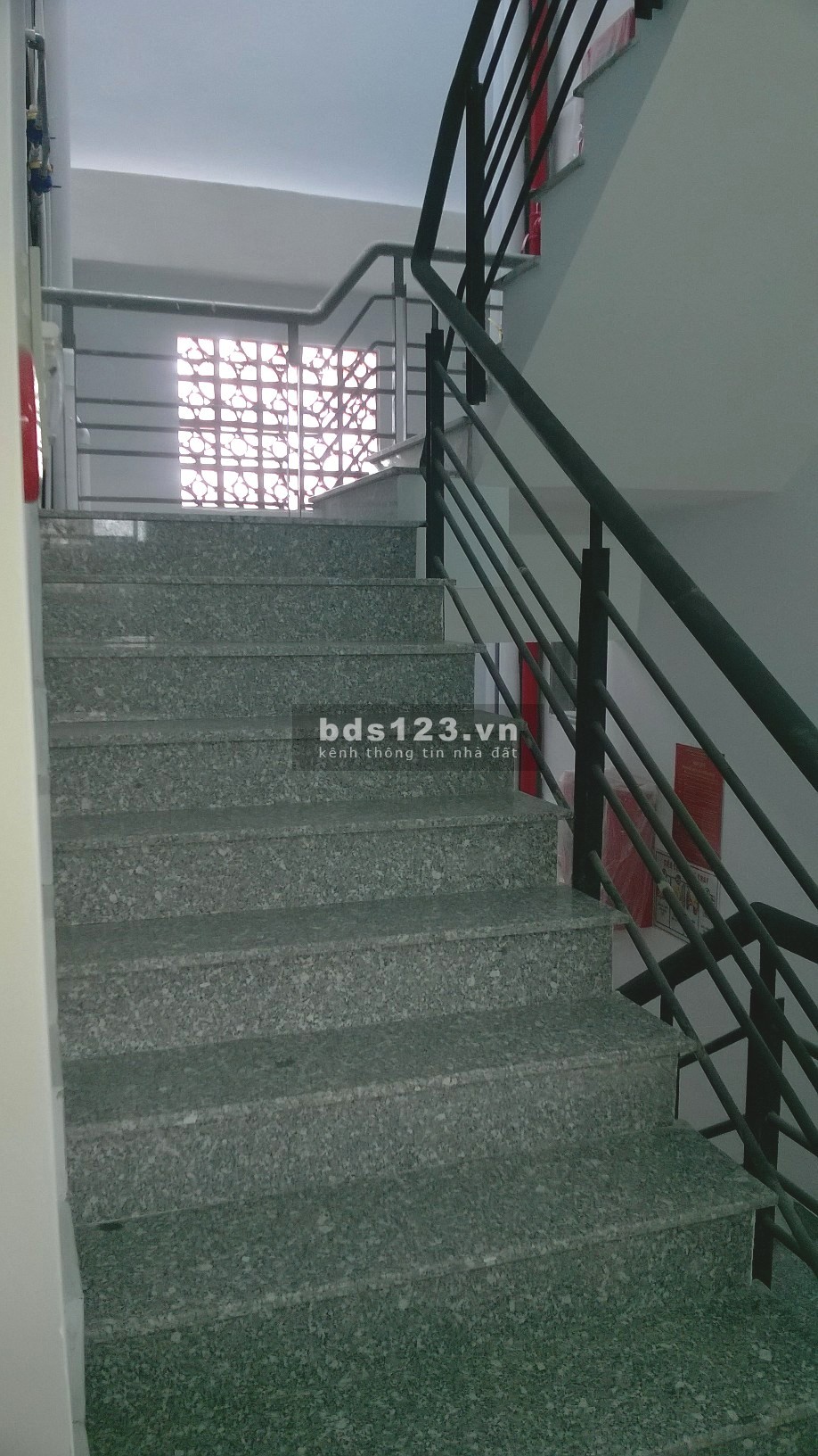 Phòng trọ dành cho gia đình giá rẻ đường Lê Trọng Tấn, Tân Phú